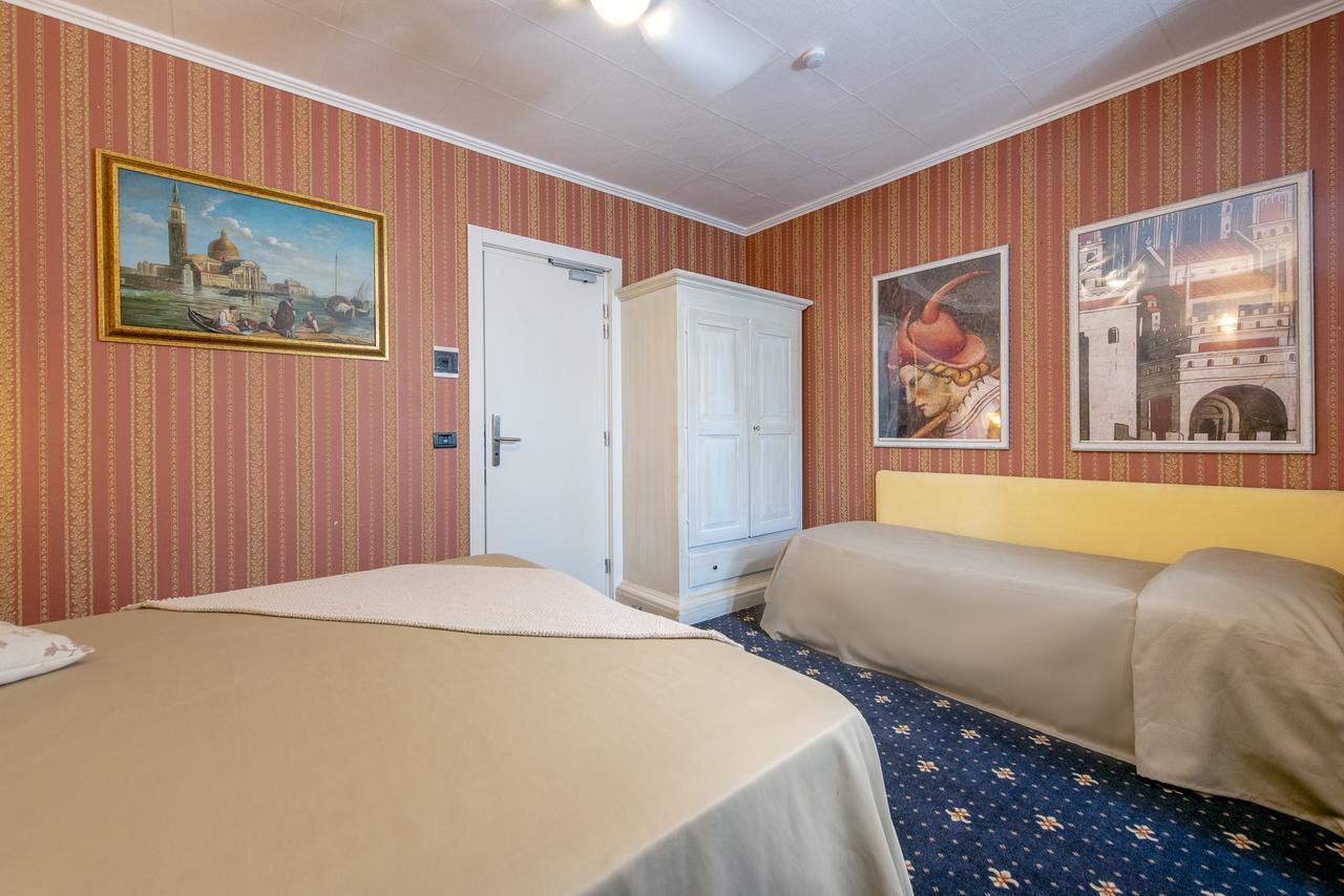 Holiday Rooms Antica Badia Volterra Eksteriør billede