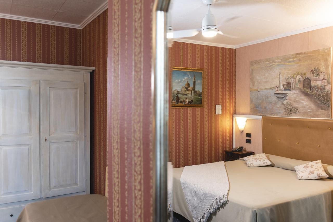 Holiday Rooms Antica Badia Volterra Eksteriør billede